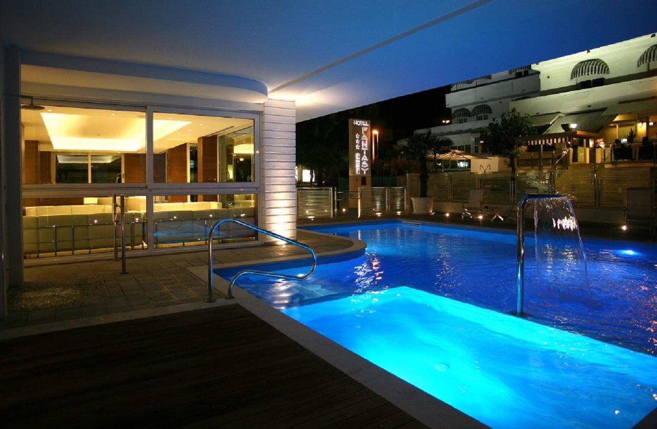 Hotel Fantasy Riccione Extérieur photo